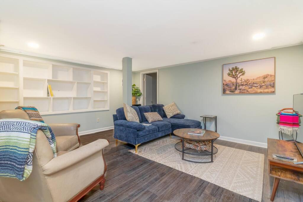 Dual-Family Retreat Sunlit Haven Villa Columbus Bagian luar foto