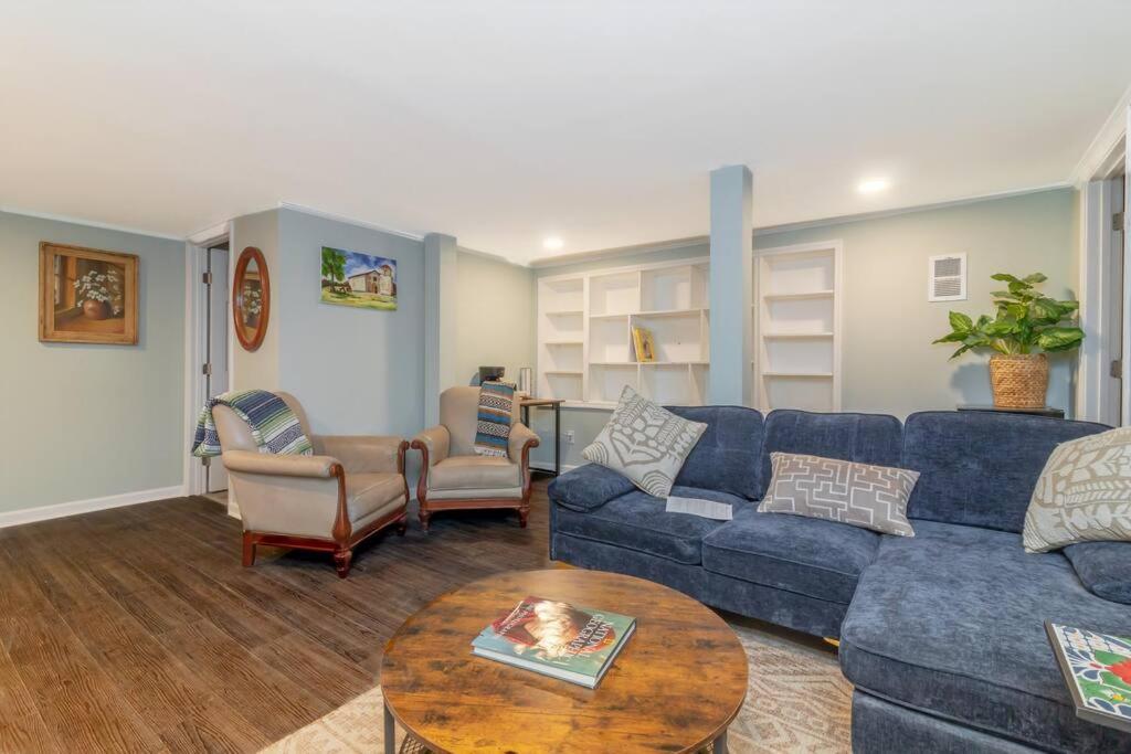 Dual-Family Retreat Sunlit Haven Villa Columbus Bagian luar foto